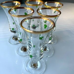 Vintage shamrock cordial glasses with gold rim. Set of 6